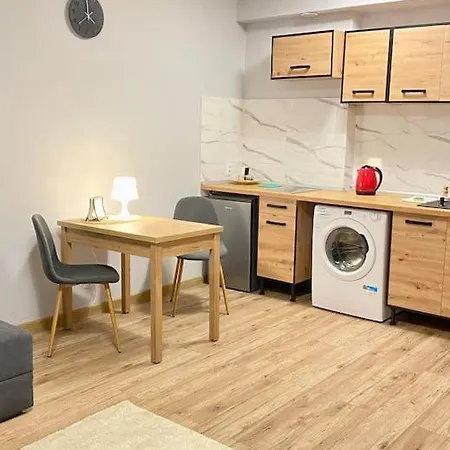 Апартаменти Atrakcyjne Mieszkanie 14 *